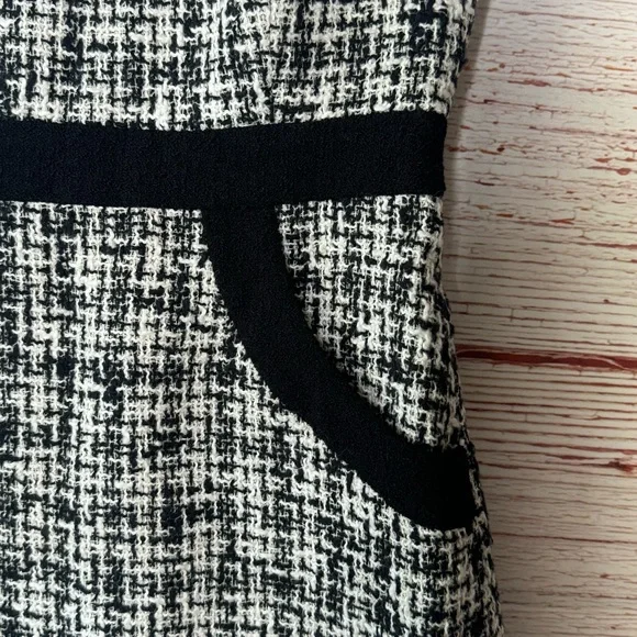 Milly of New York Boucle Tweed Sleeveless Sheath Dress Black/White Sz 0 - Picture 6 of 14